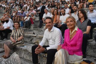 Πώς διακτινίστηκε από την Πάρο στην Επίδαυρο ο πρωθυπουργός;