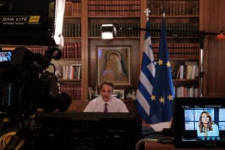 Νοσταλγεί την τρόικα ο Μητσοτάκης