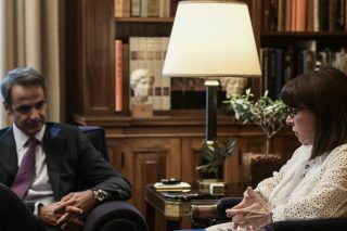 Αντίστροφη μέτρηση για ανασχηματισμό το καλοκαίρι