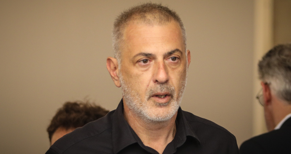 Σύσκεψη υπό τον Μώραλη για το ποδοσφαιρικό γήπεδο στο ΣΕΦ
