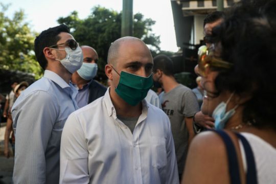 Σοβαρά, κύριε Πέτσα, δεν τρέχει τίποτα με τον συγχρωτισμό Μπογδάνου-Κασιδιάρη;