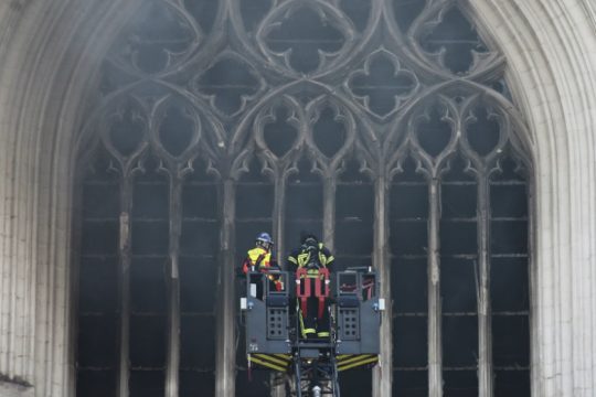 Σύλληψη 39χρονου για τη φωτιά στον καθεδρικό ναό της Νάντης