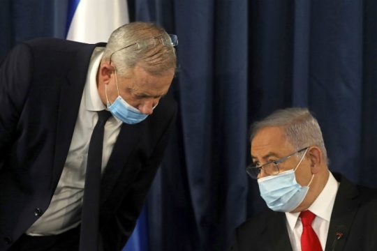 Μυστική λίστα με εκατοντάδες αξιωματούχους πιθανώς υπόπτους για εγκλήματα πολέμου συγκροτεί το Ισραήλ