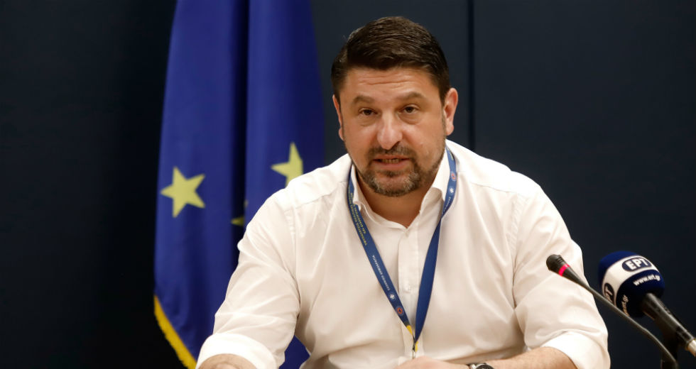 Επιστροφή Χαρδαλιά εν μέσω ανησυχίας για τα κρούσματα