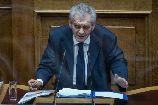 Ψήφισαν τη δίωξη Παπαγγελόπουλου, «εξαφάνισαν» το σκάνδαλο
