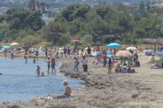 Διατηρούνται οι υψηλές θερμοκρασίες