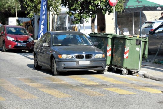 Ηράκλειο: Συνεχίζονται τα προβλήματα με τη στάθμευση των μονίμων κατοίκων