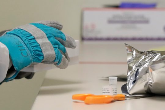 Στόχος Ρώσων χάκερ εταιρείες που αναπτύσσουν εμβόλιο για κορονοϊό;