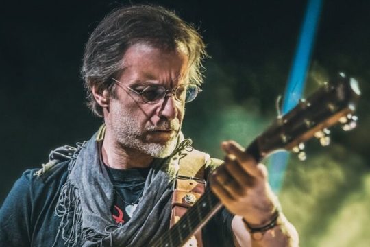 «Θα θέλω να τους πάρω όλους αγκαλιά και δεν θα μπορώ»