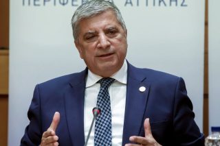 Φίμωσε καταγγελίες για προμήθεια