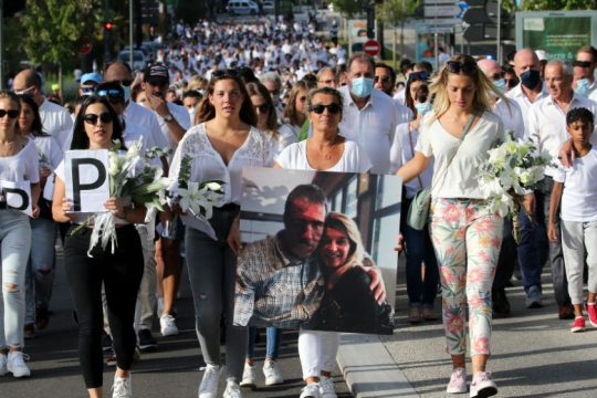 Οδηγός λεωφορείου πέθανε μετά από επίθεση επιβατών που αρνήθηκαν να βάλουν μάσκα