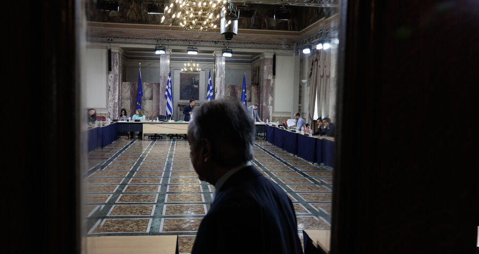 Αυλαία για την προανακριτική με οκτώ αδικήματα σε βάρος Παπαγγελόπουλου