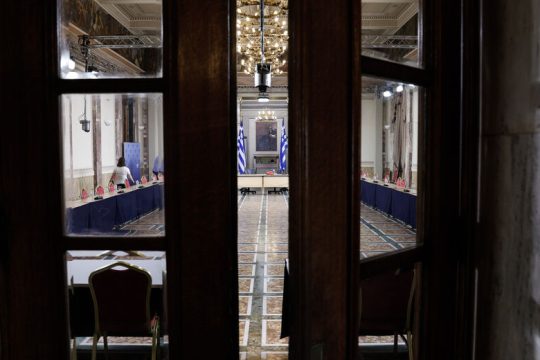 ΣΥΡΙΖΑ για προανακριτική: Από παρωδία κατέληξε σε φάρσα