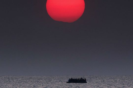 Για αύξηση της μετανάστευσης λόγω κορονοϊού προειδοποιεί ο Ερυθρός Σταυρός