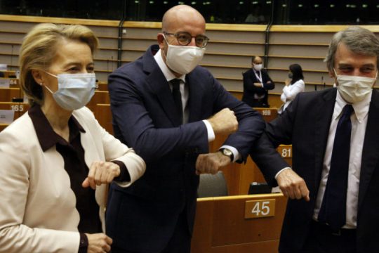 Καλά λόγια για τη συμφωνία, αλλά τα δύσκολα είναι μπροστά