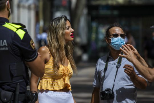 Εκ νέου καραντίνα στην Καταλονία