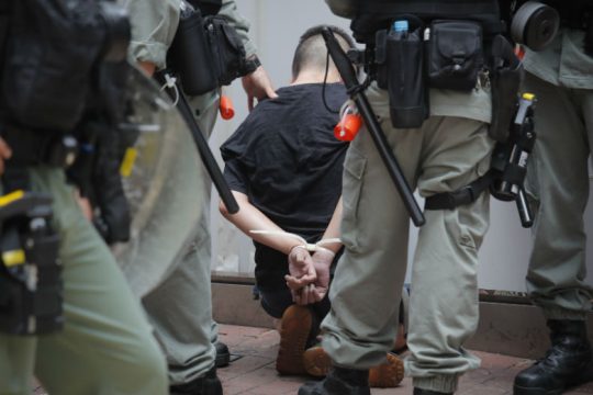Η πρώτη σύλληψη διαδηλωτή βάσει του νέου νόμου στο Χονγκ Κονγκ