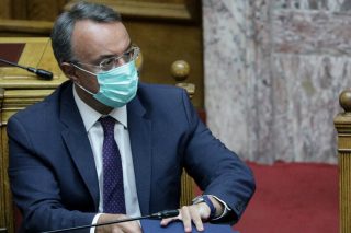 Μαύρος Ιούλιος για τα δημόσια ταμεία