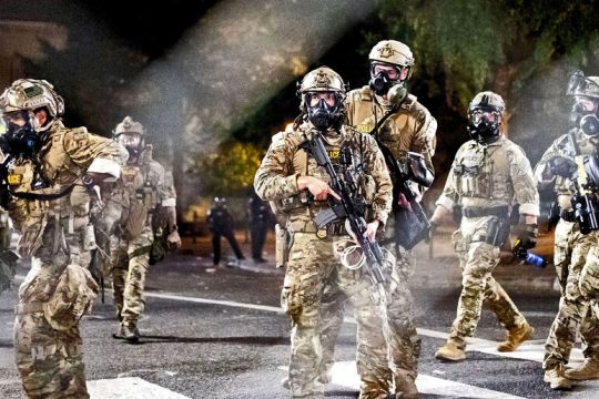 Το Ορεγκον αντιστέκεται στην κρατική «μπότα»