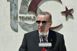 Η αδύνατη σταθεροποίηση