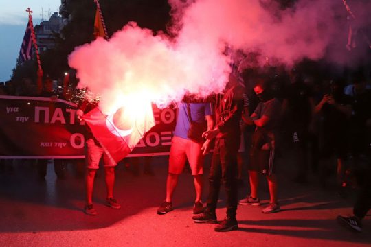 Βαρείς χαρακτηρισμοί από το τουρκικό υπουργείο Άμυνας για το κάψιμο σημαίας