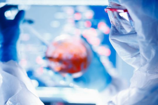 Ενθαρρυντικές ενδείξεις από δοκιμές εμβολίου κατά του Covid-19 