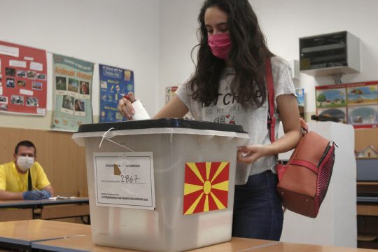 Οι ψηφοφόροι… έμειναν σπίτι