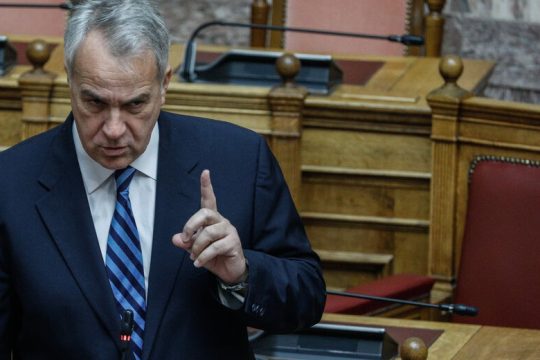 Διπλό άδειασμα Βορίδη από Πέτσα – Συρίγο