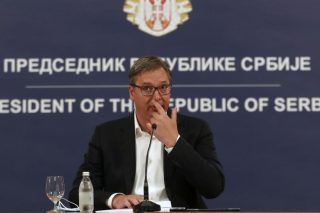 Και με τον αστυφύλαξ και με τον χωροφύλαξ!