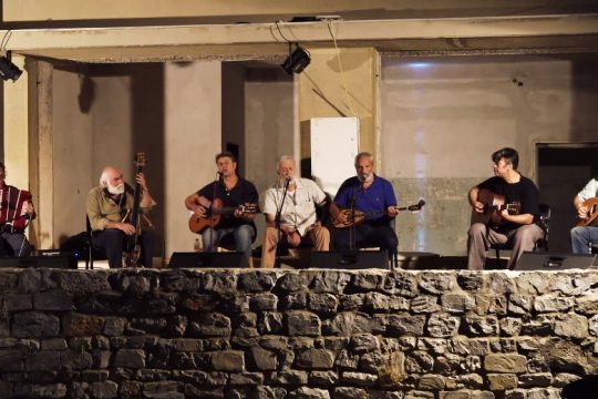 Χειμερινοί Κολυμβητές: Δεν δεσμεύουμε τα μέλη μας, γι’ αυτό υπάρχουμε 40 χρόνια