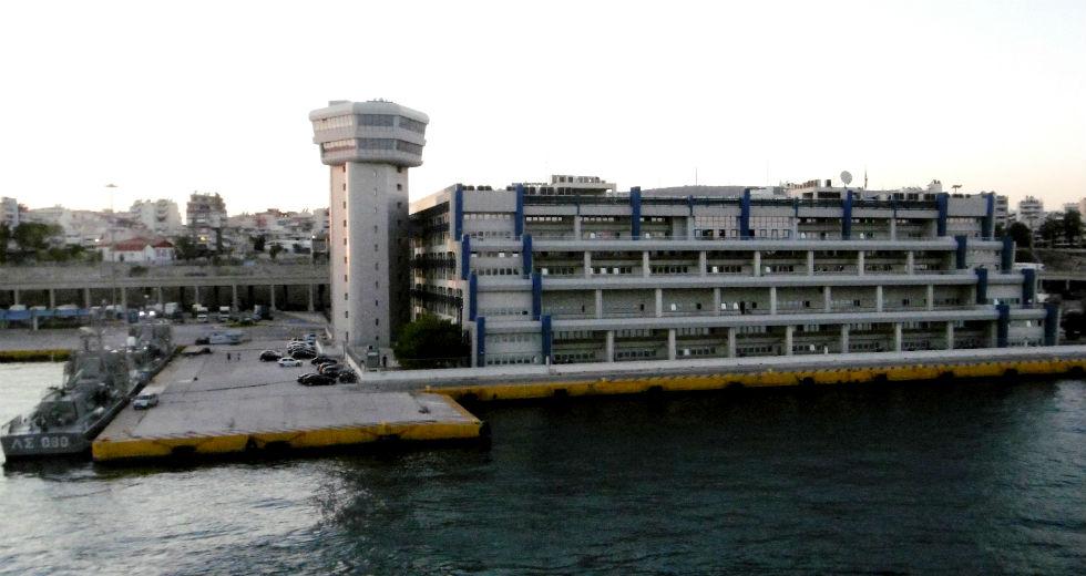 Δύο μέτρα και δύο σταθμά για τον κορονοϊό
