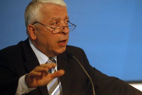 Αμετανόητος ο Μουτζούρης, ομόφωνη καταδίκη των ομοφοβικών του δηλώσεων για Κασσελάκη