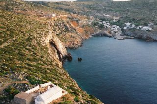 Περίεργη «διάσωση» αρχαίων από τον βυθό των Αντικυθήρων