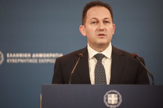 Επιμένει