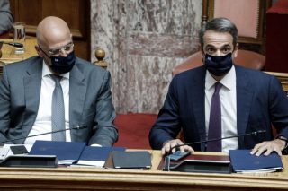 Αναδίπλωση της κυβέρνησης με προσχηματικές δικαιολογίες