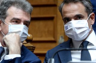 Επιλεκτική ανοσία Χρυσοχοΐδη στα fake news του Covid-19