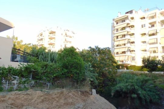 Πολλαπλές κακοποιήσεις στο ρέμα της Πικροδάφνης