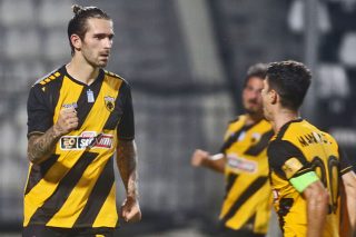 Με τον βασικό κορμό των play offs