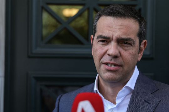 Αλ. Τσίπρας: Ο κ. Μητσοτάκης μετέτρεψε την υγειονομική επιτυχία των πολιτών σε φιάσκο