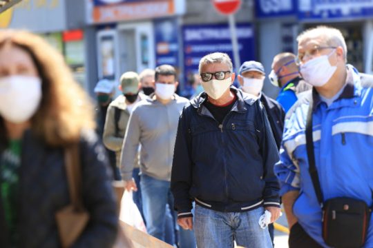 Προβλήματα για την υγεία του στόματος μπορεί να προκαλεί η χρήση μάσκας