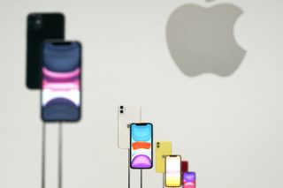 Δέκα ελληνικά ΑΕΠ αξίζει η Apple