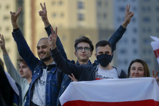 Διώξεις κατά δημοσιογράφων που καλύπτουν τις διαδηλώσεις στη Λευκορωσία