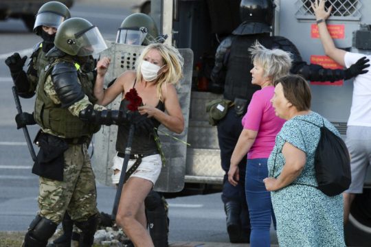 Κυρώσεις για το καθεστώς Λουκασένκο ζητάει η Ούρσουλα φον ντερ Λάιεν
