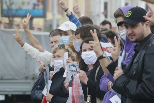 Οι ΥΠΕΞ της Ε.Ε. εξετάζουν κυρώσεις για τη Λευκορωσία, αλλά όχι για τον Λουκασένκο