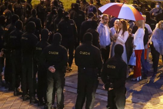Συνέλαβαν δημοσιογράφους ξένων ΜΜΕ σε διαδήλωση στο Μινσκ