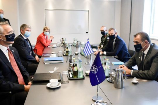 Απορρίπτει η Αθήνα την πολιτική ίσων αποστάσεων του ΝΑΤΟ