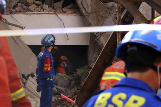 Τουλάχιστον 17 νεκροί από κατάρρευση εστιατορίου στην Κίνα