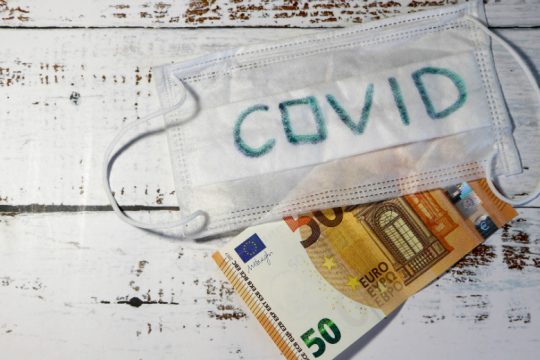 Καταρρέουν τα οικονομικά μεγέθη της ευρωζώνης
