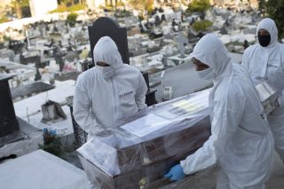Αργεί ακόμα το φως στο τούνελ