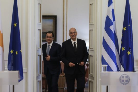 Διπλωματικός μαραθώνιος για τον Ν. Δένδια